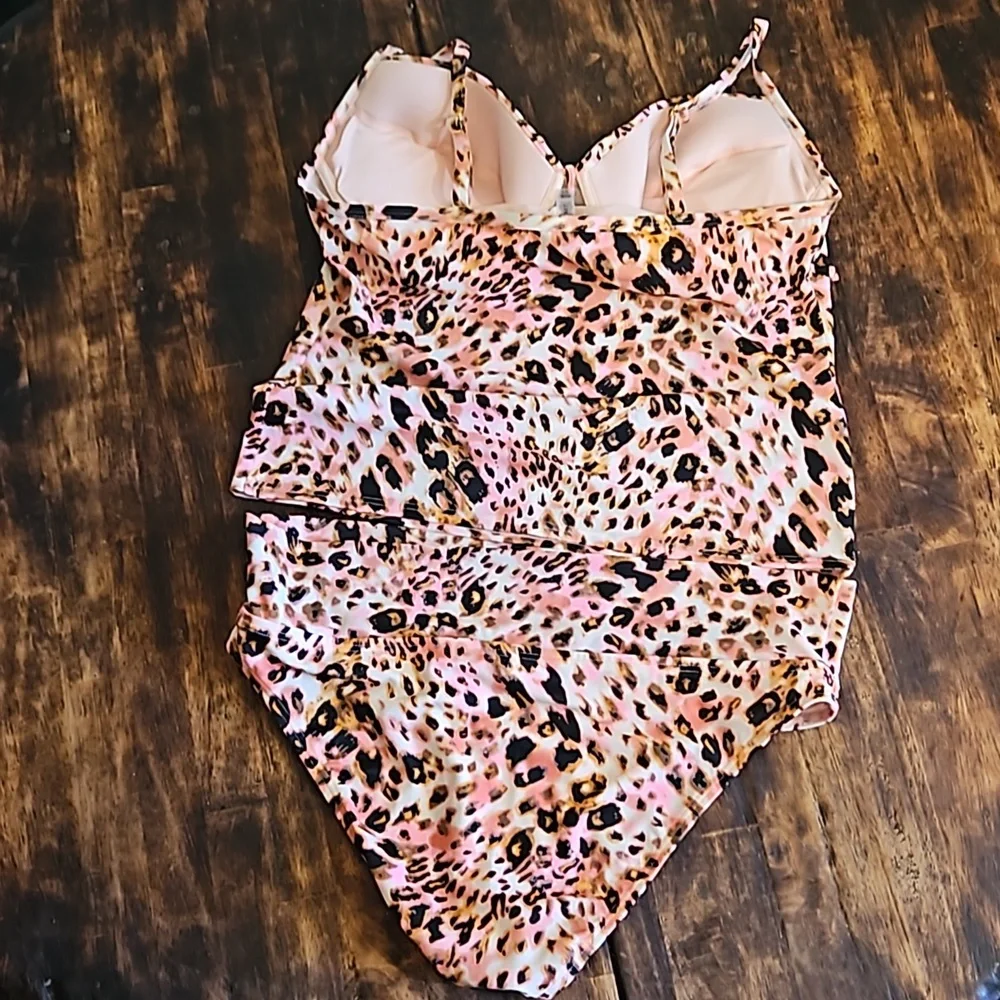 Bikini - Picture 2 of 6